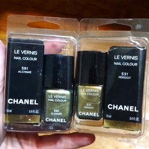 Le Vernis nail polish  new